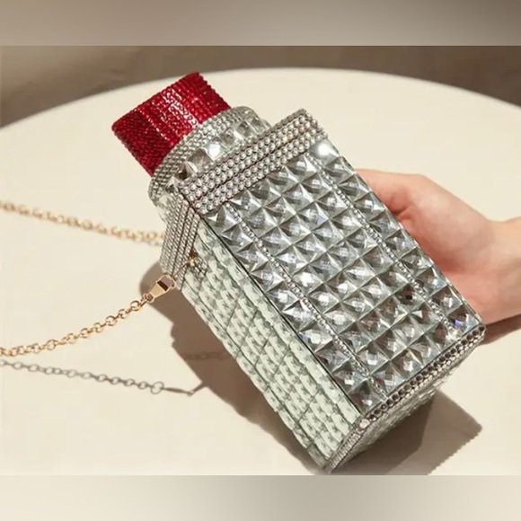 NWOT Red Lipstick Diamond Rhinestone Purse Luxury Handbag Clutch Pouch Prom Bag - Picture 2 of 11